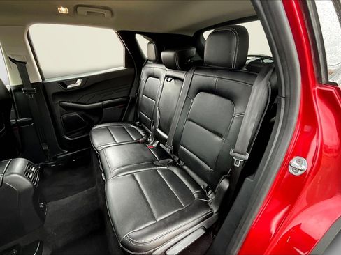Used 2022 Ford Escape SEL image 18
