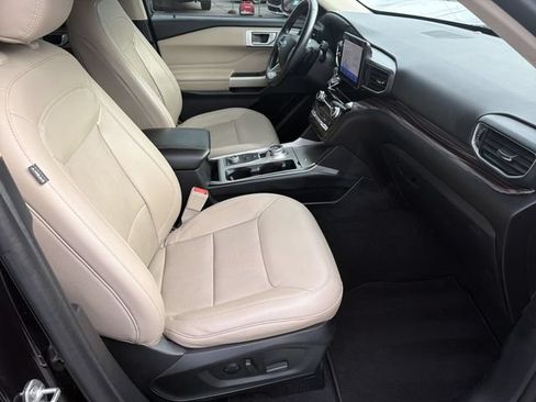 Used 2021 Ford Explorer Limited w/ Hybrid Equipment Group 310A AWD/4WD image 15
