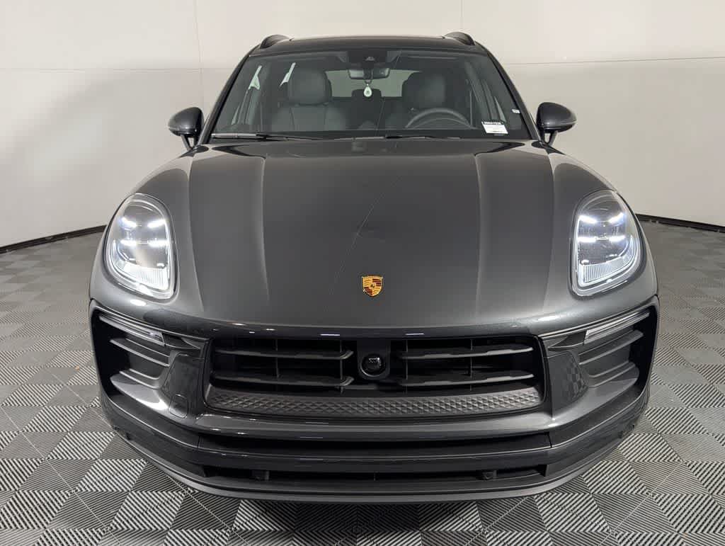 Used 2026 Porsche Macan AWD/4WD image 10