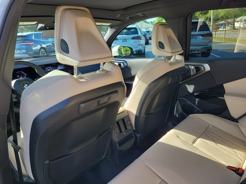 New 2026 BMW X3 xDrive30 w/ Premium Package image 9