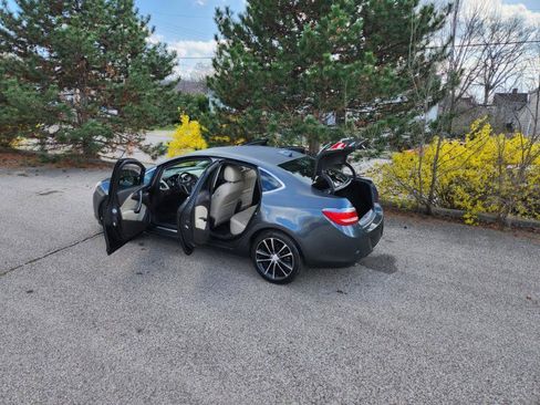 Used 2017 Buick Verano Sport Touring image 21