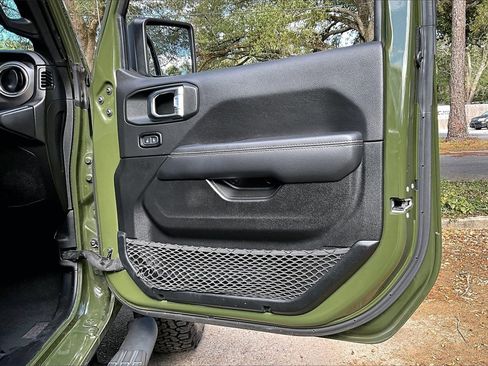 Used 2021 Jeep Wrangler Unlimited Rubicon image 24