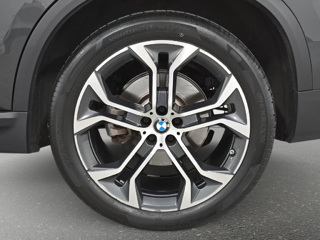 Used 2022 BMW X5 sDrive40i w/ Premium Package RWD image 28