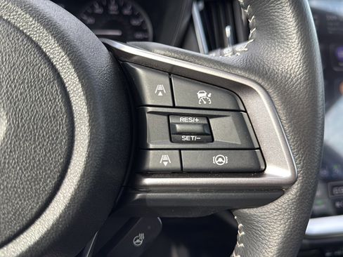 Used 2025 Subaru Outback Limited image 26