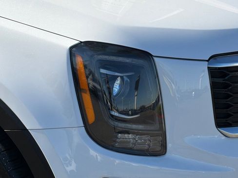 Used 2022 Kia Telluride S image 10