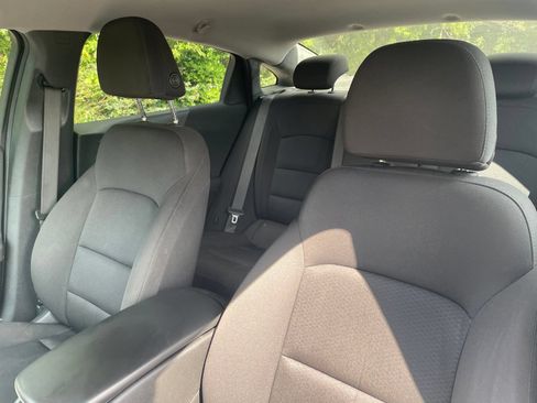 Used 2019 Chevrolet Malibu LS FWD image 26