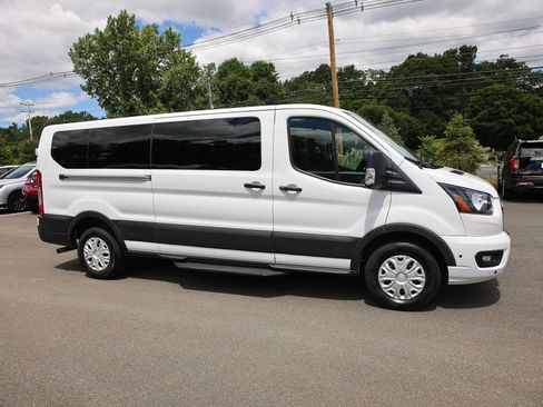 Used 2025 Ford Transit 350 XLT RWD image 8
