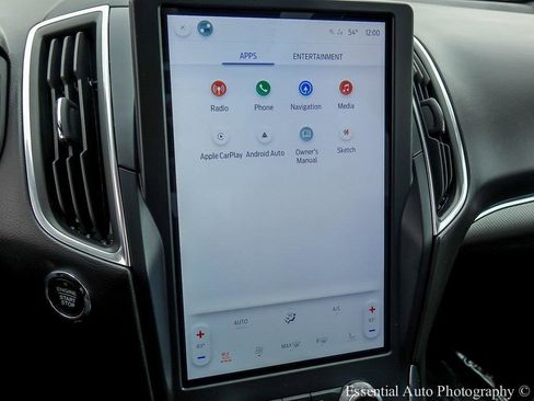 Used 2022 Ford Edge Titanium w/ Equipment Group 301A image 15