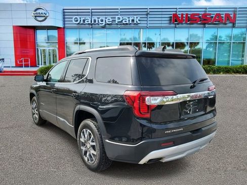 Used 2023 GMC Acadia SLT image 3