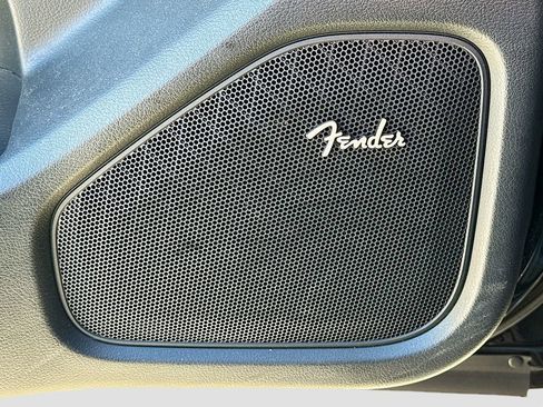 Certified 2024 Nissan Frontier SV w/ Technology Package image 18