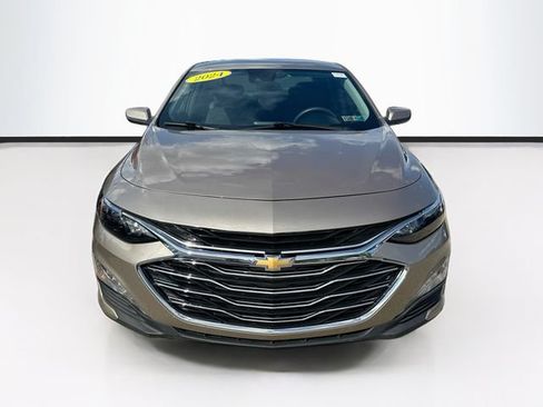 Used 2024 Chevrolet Malibu LT FWD image 2