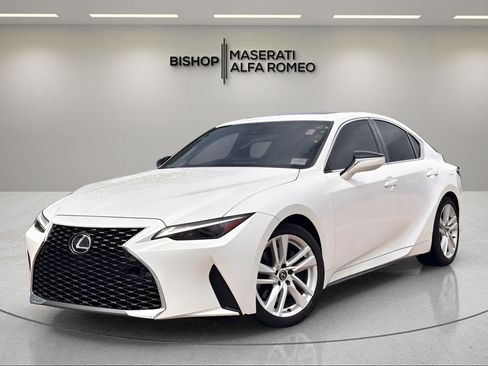 Used 2024 Lexus IS 300 w/ Comfort Package RWD image 2
