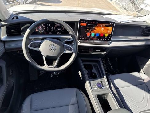 New 2026 Volkswagen Tiguan SE AWD/4WD image 7