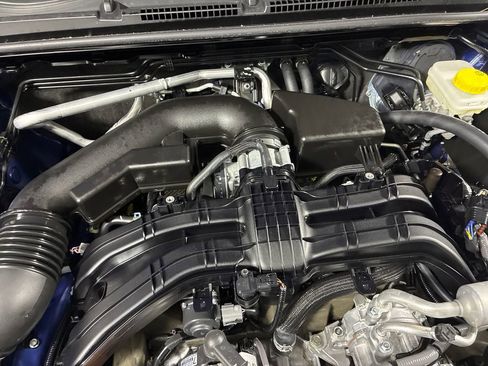 Used 2025 Subaru Crosstrek 2.0i Premium image 39