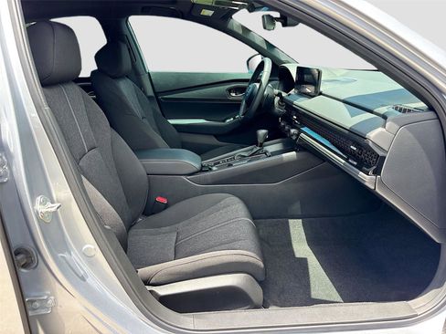 Certified 2025 Honda Accord Sport image 32
