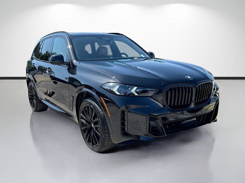 New 2026 BMW X5 xDrive40i w/ M Sport Package AWD/4WD image 1