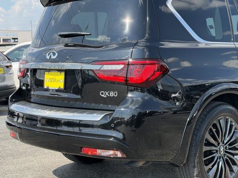 Used 2023 INFINITI QX80 Premium Select w/ Cargo Package AWD/4WD image 11
