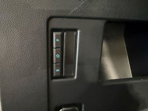 Used 2021 Ford Expedition XLT RWD image 26
