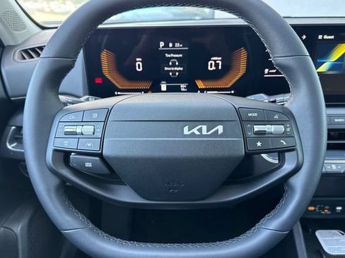 New 2026 Kia K4 EX FWD image 26