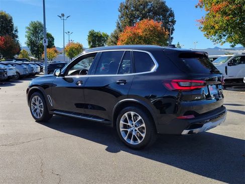 Used 2023 BMW X5 xDrive40i image 3