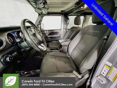 Used 2020 Jeep Wrangler Unlimited Sahara AWD/4WD image 23