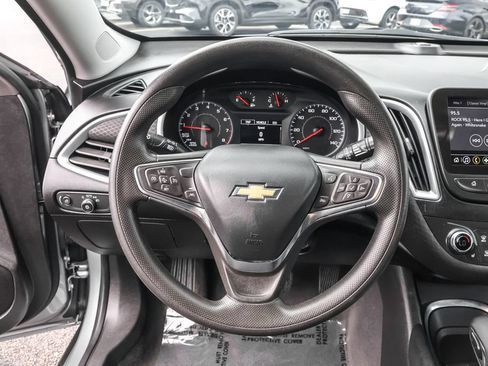 Used 2023 Chevrolet Malibu LT FWD image 19