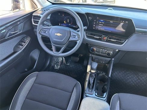Used 2025 Chevrolet TrailBlazer LT image 15