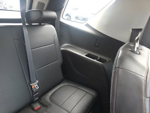 Used 2018 Chevrolet Traverse Premier image 17