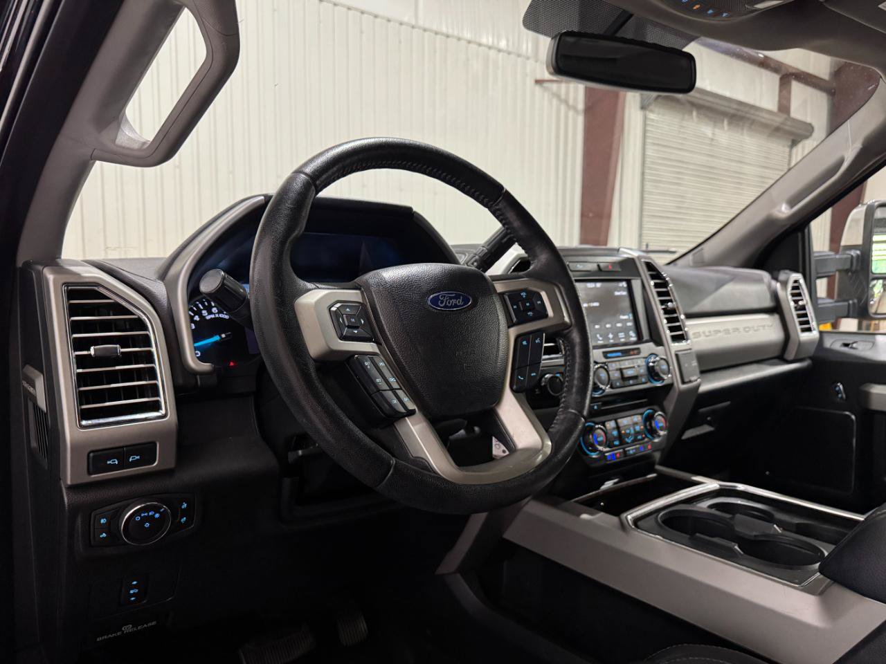 Used 2017 Ford F250 Lariat w/ Chrome Package RWD image 5