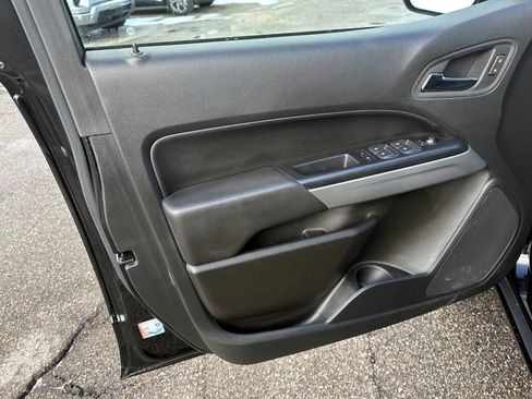 Certified 2022 Chevrolet Colorado LT w/ LT Convenience Package image 15