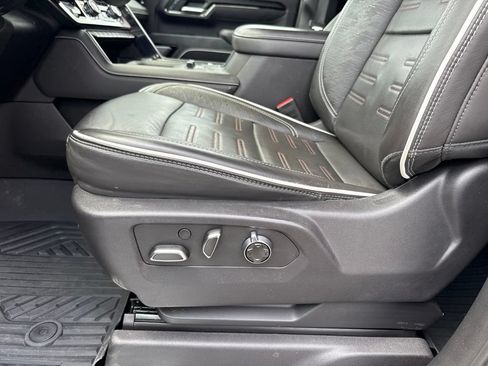 Used 2025 GMC Sierra 2500 AT4X w/ AT4X AEV Edition AWD/4WD image 23