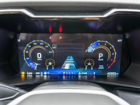 Used 2024 Chevrolet Colorado Z71 image 20