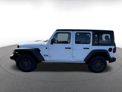 Used 2025 Jeep Wrangler Sport S image 8