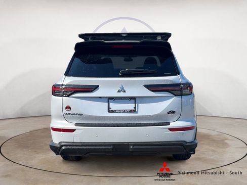 New 2026 Mitsubishi Outlander Trail Edition AWD/4WD image 4