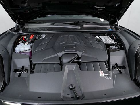 New 2026 Porsche Cayenne Coupe image 38