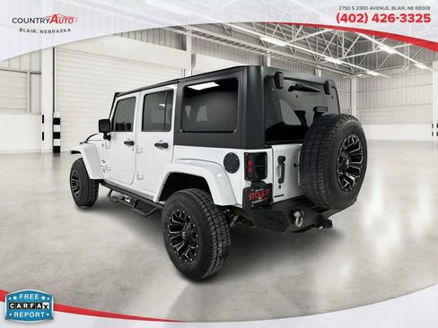Used 2015 Jeep Wrangler Unlimited Sport image 3