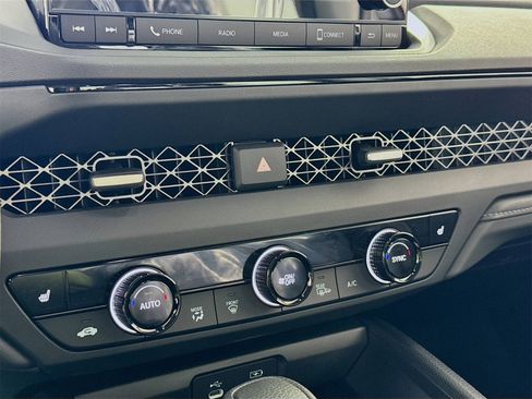 New 2025 Honda Accord SE image 8