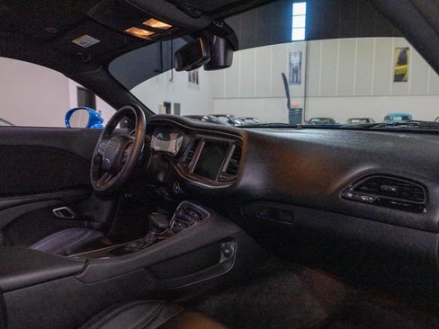 Used 2019 Dodge Challenger R/T w/ Shaker Package RWD image 32