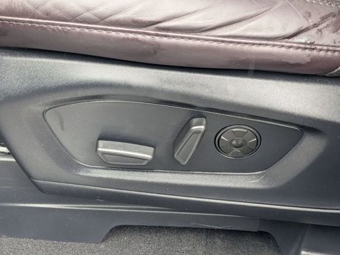 Used 2025 Ford Explorer Platinum w/ LUX Leather Package image 14