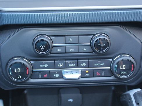 Used 2023 Ford Bronco Outer Banks AWD/4WD image 8