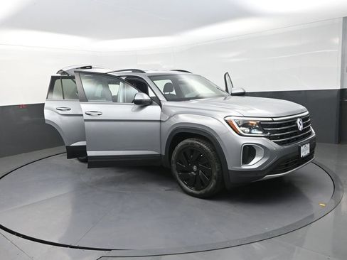 New 2026 Volkswagen Atlas SE AWD/4WD image 29
