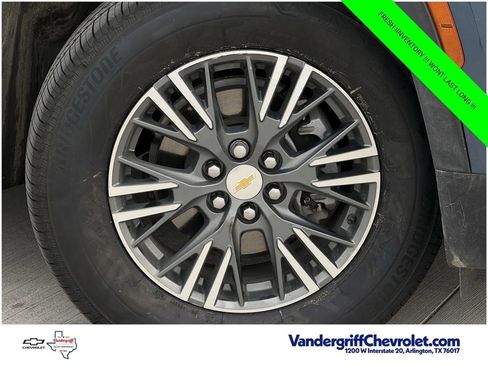 Certified 2024 Chevrolet Traverse LT FWD image 8