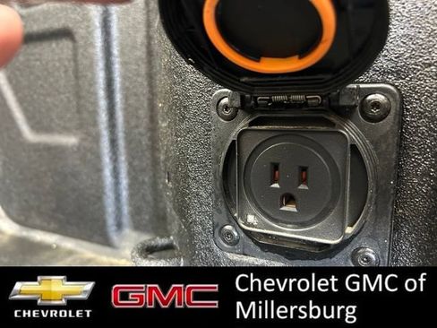 Used 2024 Chevrolet Silverado 1500 LTZ AWD/4WD image 12