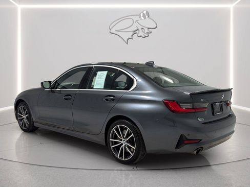 Used 2019 BMW 330i xDrive Sedan w/ Convenience Package AWD/4WD image 3
