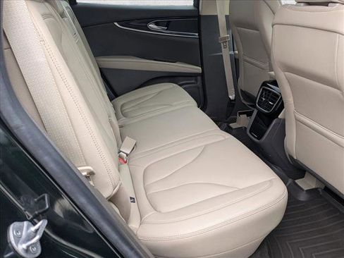 Used 2021 Lincoln Nautilus FWD image 16