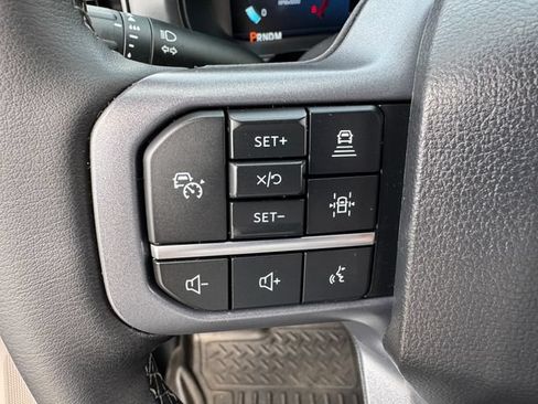 Used 2025 Ford F150 Lariat w/ Equipment Group 502A High AWD/4WD image 24