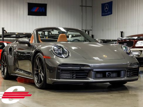 Used 2024 Porsche 911 Cabriolet AWD/4WD image 9