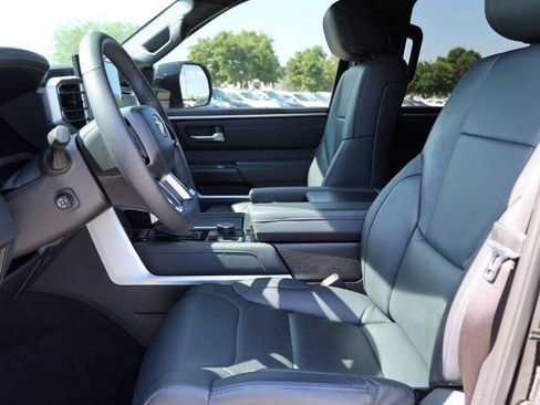 Used 2024 Toyota Sequoia Platinum AWD/4WD image 13