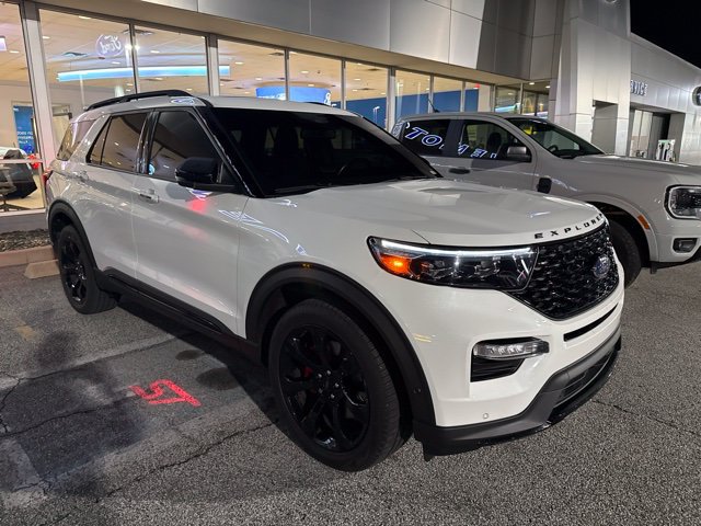Certified 2024 Ford Explorer ST w/ Equipment Group 401A AWD/4WD image 2
