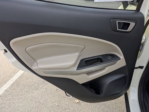 Used 2021 Ford EcoSport Titanium image 30